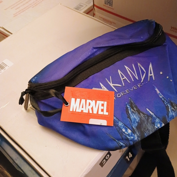 Wakanda Forever Blue Waist Bag Fanny Pack - Picture 3 of 4